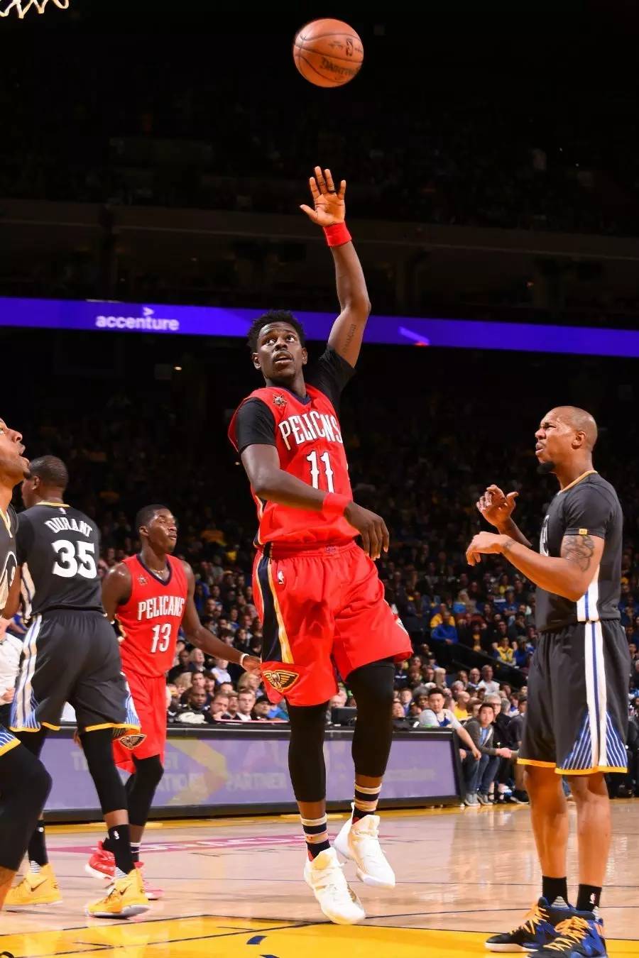 包含Ning迎来十赛季高光表现，G2球迷沸腾！的词条